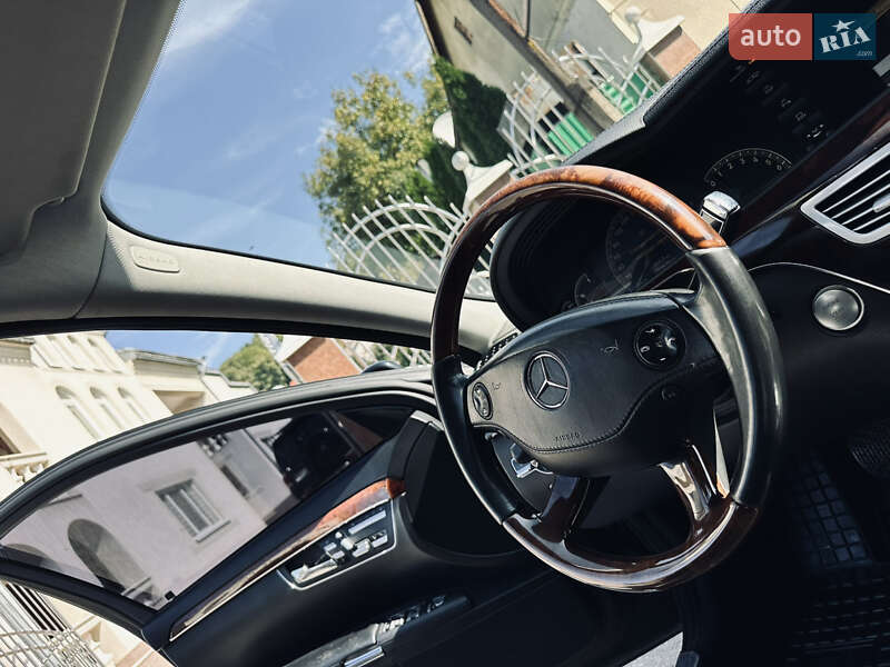 Седан Mercedes-Benz S-Class 2008 в Тячеве