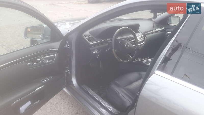 Седан Mercedes-Benz S-Class 2010 в Черновцах