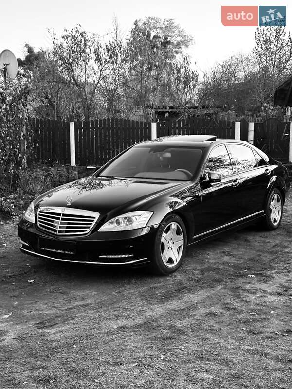 Седан Mercedes-Benz S-Class 2008 в Новояворовске