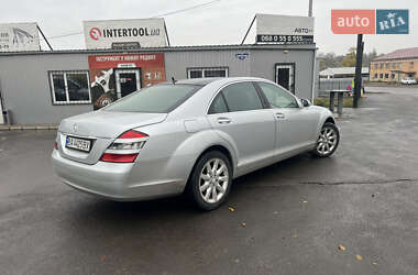 Седан Mercedes-Benz S-Class 2007 в Благовіщенську