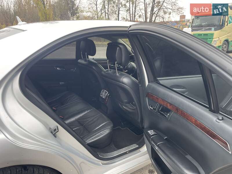 Седан Mercedes-Benz S-Class 2007 в Рівному