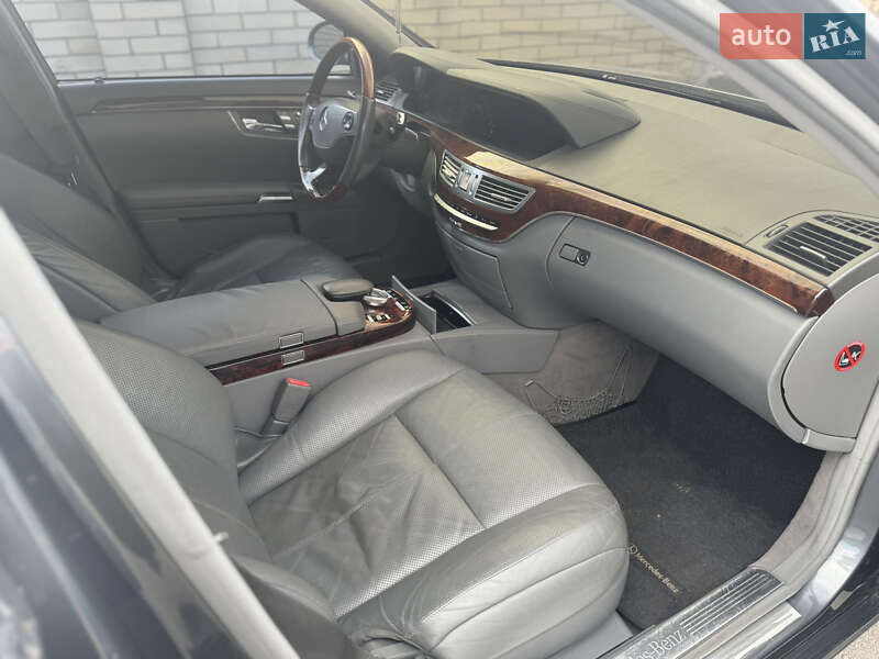 Седан Mercedes-Benz S-Class 2006 в Запорожье