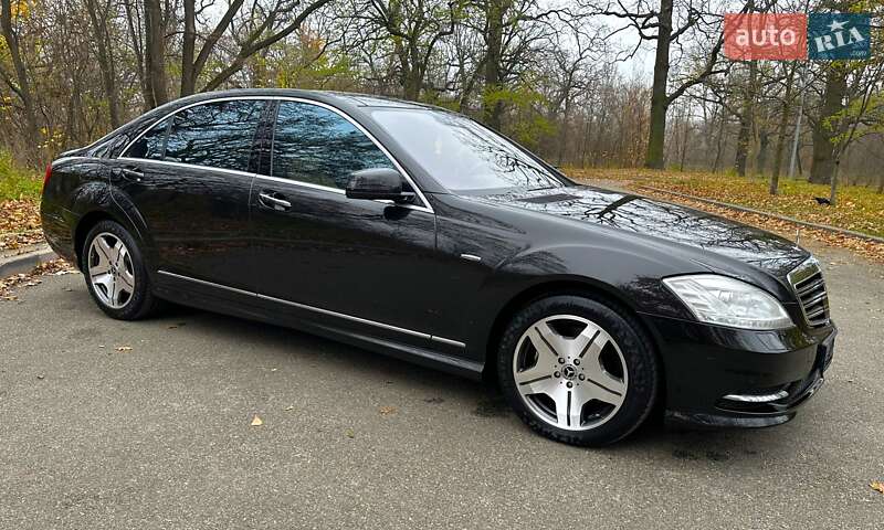 Седан Mercedes-Benz S-Class 2010 в Києві