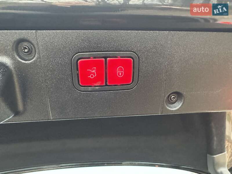 Седан Mercedes-Benz S-Class 2010 в Києві