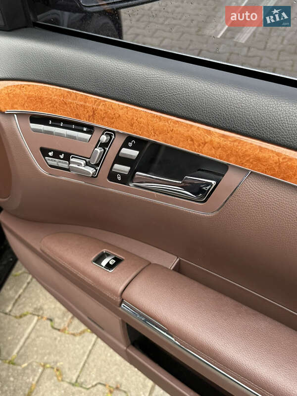 Седан Mercedes-Benz S-Class 2010 в Чернівцях фото 40 Седан Mercedes-Benz S-Class 2010 в Чернівцях