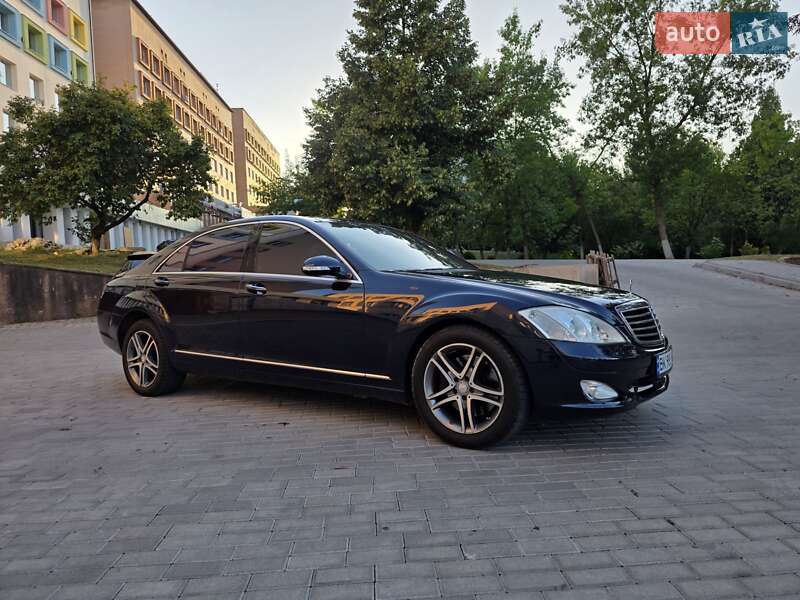 Седан Mercedes-Benz S-Class 2007 в Рівному