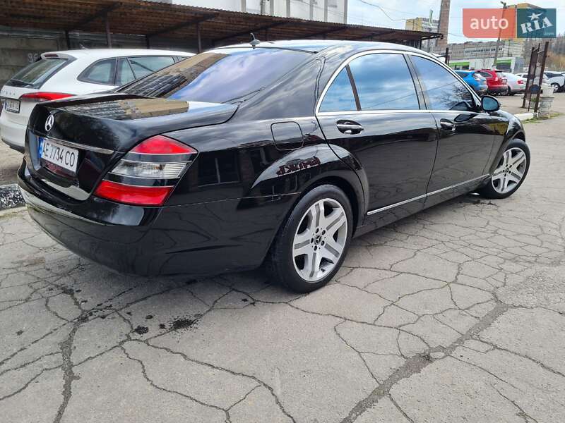Седан Mercedes-Benz S-Class 2007 в Дніпрі