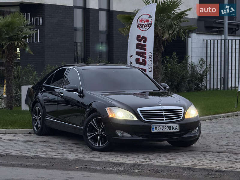 Mercedes-Benz S-Class 2006 Mercedes-Benz S-Class 2006