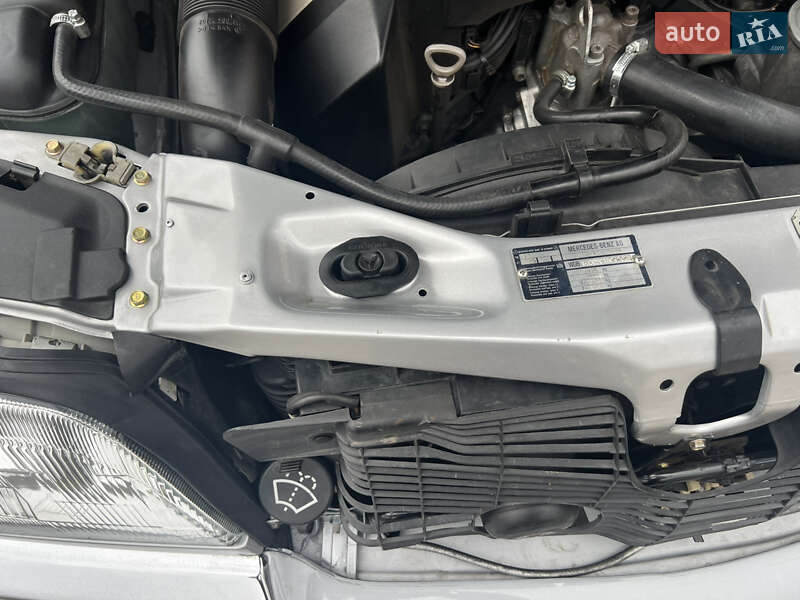 Седан Mercedes-Benz S-Class 1991 в Кривом Роге