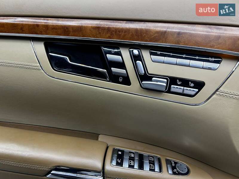 Седан Mercedes-Benz S-Class 2006 в Черновцах