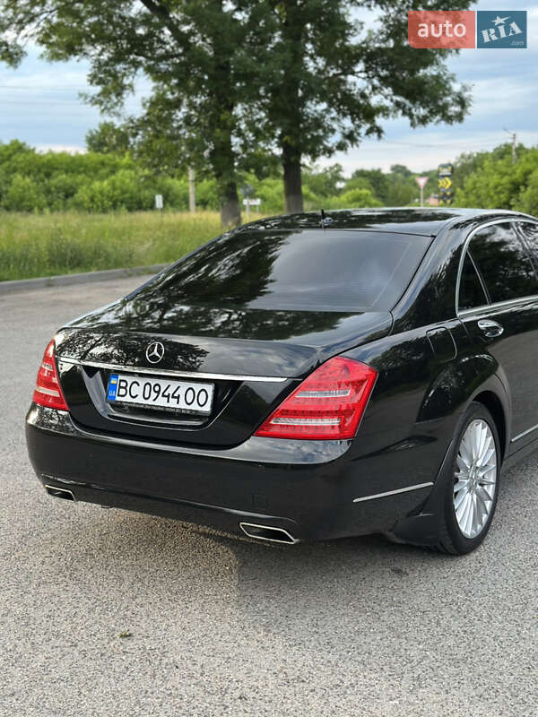 Седан Mercedes-Benz S-Class 2006 в Черновцах