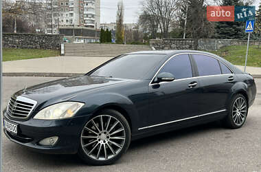 Седан Mercedes-Benz S-Class 2005 в Полтаві