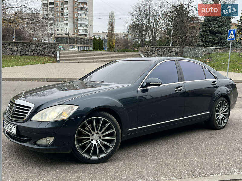 Mercedes-Benz S-Class 2005 Mercedes-Benz S-Class 2005