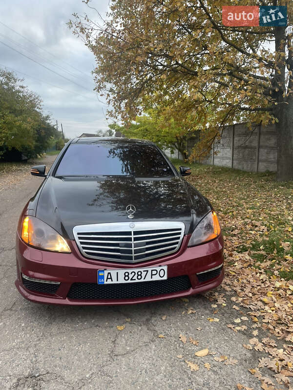 Седан Mercedes-Benz S-Class 2005 в Іванкові