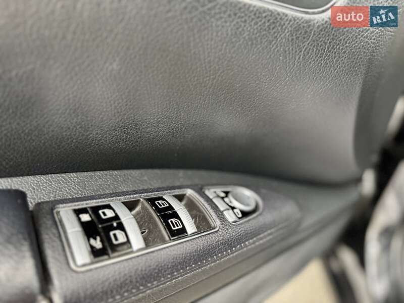 Седан Mercedes-Benz S-Class 2009 в Киеве