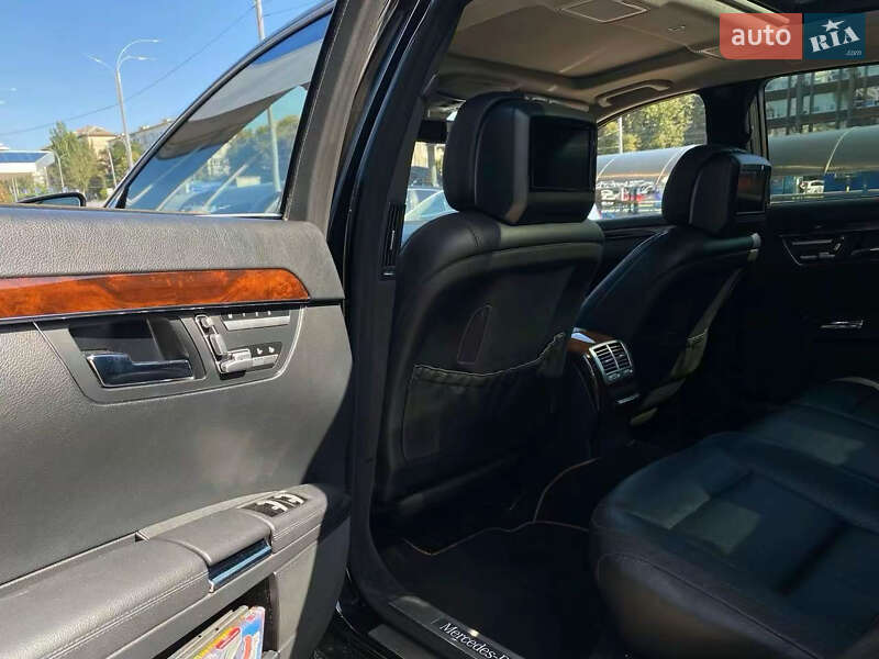 Седан Mercedes-Benz S-Class 2010 в Киеве