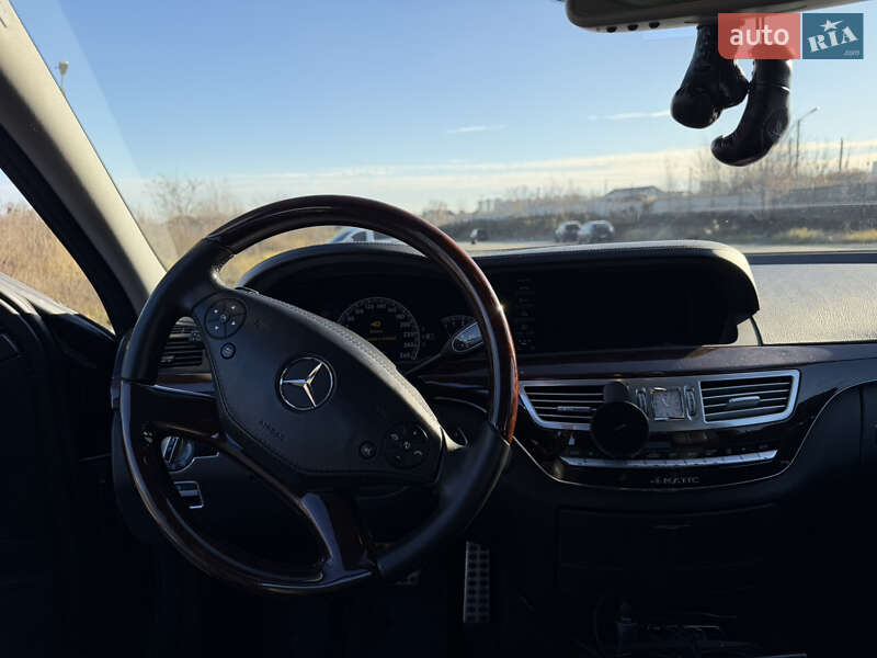 Седан Mercedes-Benz S-Class 2009 в Києві