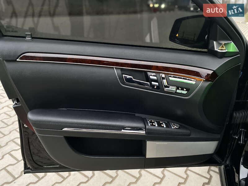 Седан Mercedes-Benz S-Class 2011 в Хмельницькому