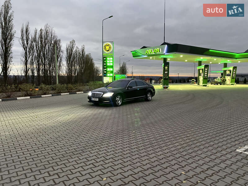 Седан Mercedes-Benz S-Class 2011 в Хмельницькому