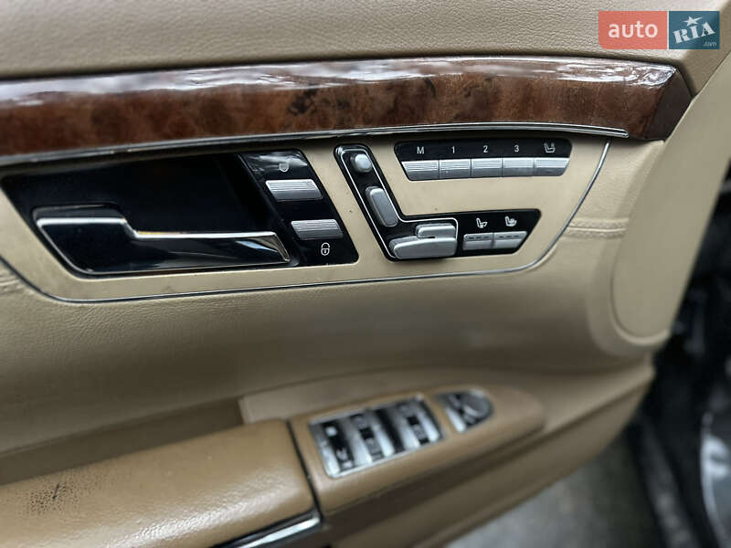 Седан Mercedes-Benz S-Class 2005 в Києві