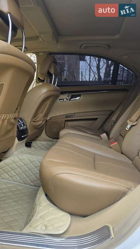 Седан Mercedes-Benz S-Class 2008 в Черновцах
