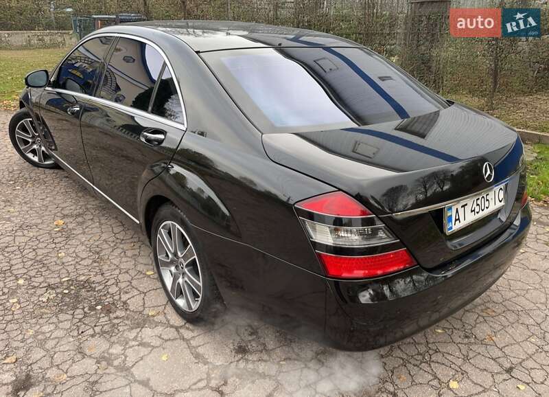 Седан Mercedes-Benz S-Class 2006 в Бердичеві