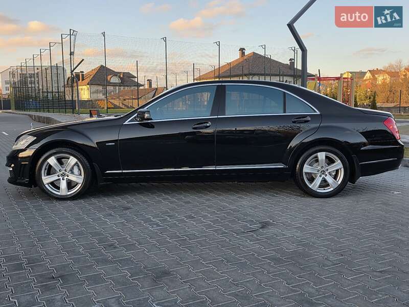 Седан Mercedes-Benz S-Class 2012 в Хмельницькому