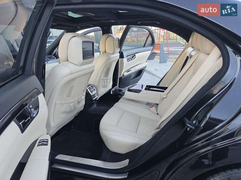 Седан Mercedes-Benz S-Class 2012 в Хмельницькому