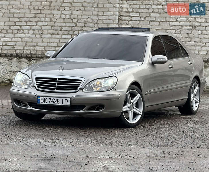 Mercedes-Benz S-Class 2005