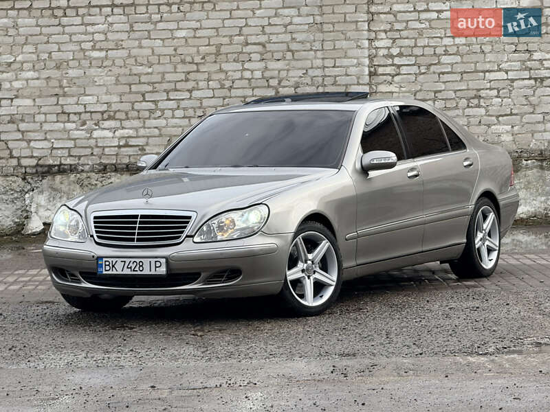 Седан Mercedes-Benz S-Class 2005 в Рівному
