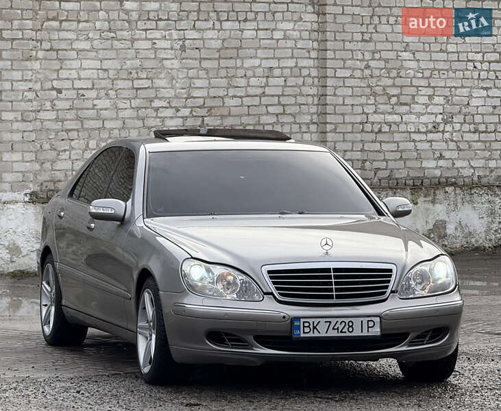 Седан Mercedes-Benz S-Class 2005 в Рівному