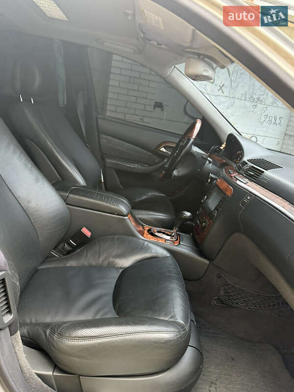 Седан Mercedes-Benz S-Class 2005 в Рівному