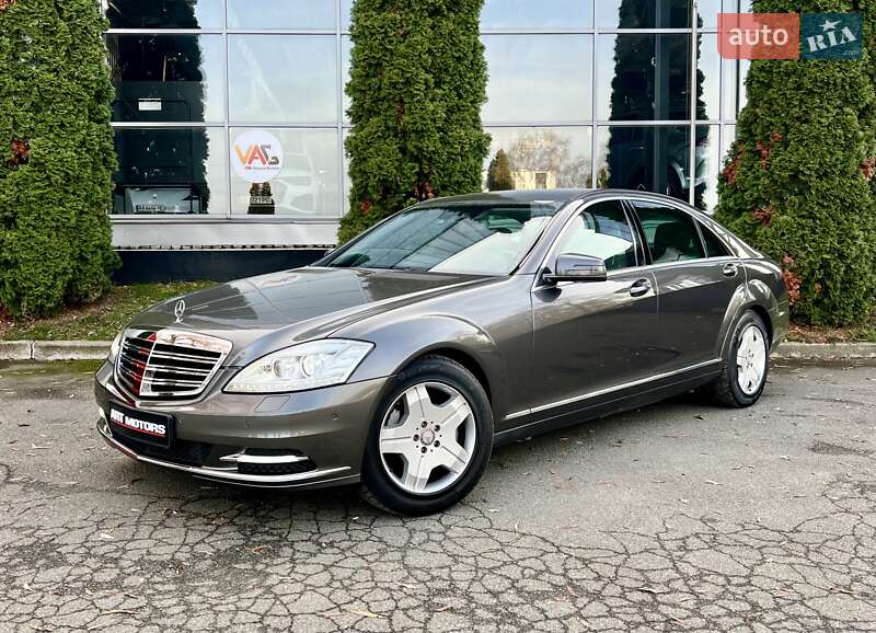 Mercedes-Benz S-Class 2013