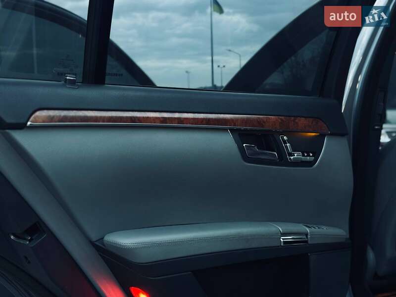 Седан Mercedes-Benz S-Class 2006 в Тернополе