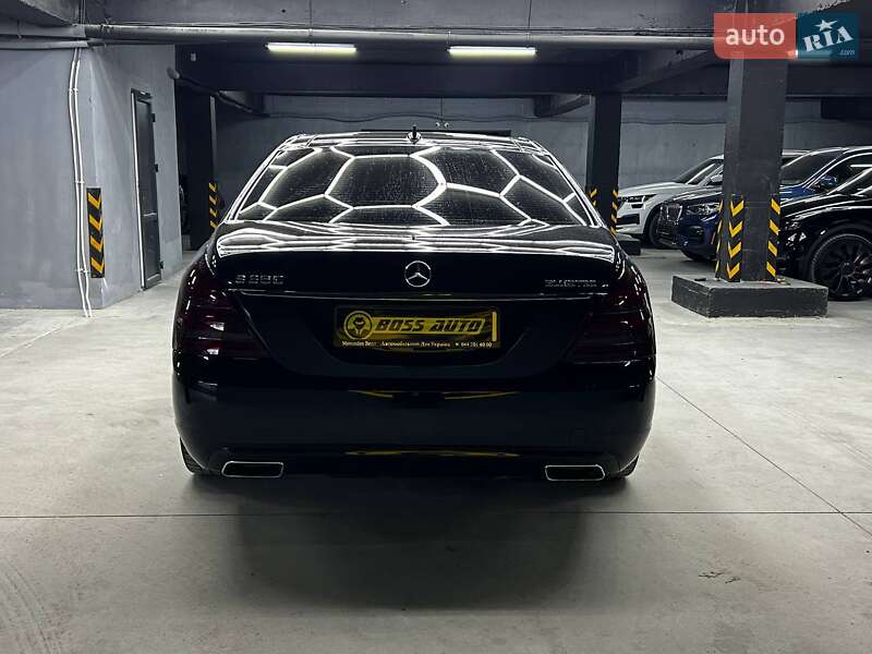 Седан Mercedes-Benz S-Class 2013 в Чернівцях