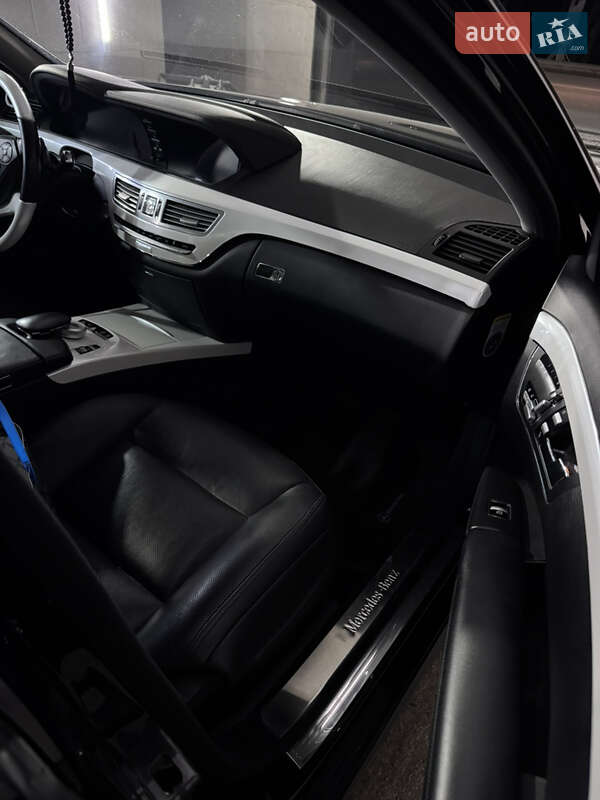 Седан Mercedes-Benz S-Class 2010 в Киеве