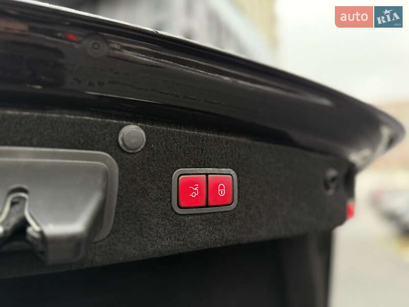 Седан Mercedes-Benz S-Class 2016 в Львові