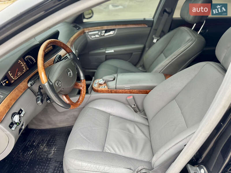 Седан Mercedes-Benz S-Class 2005 в Киеве