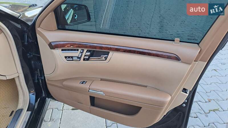 Седан Mercedes-Benz S-Class 2008 в Чернівцях