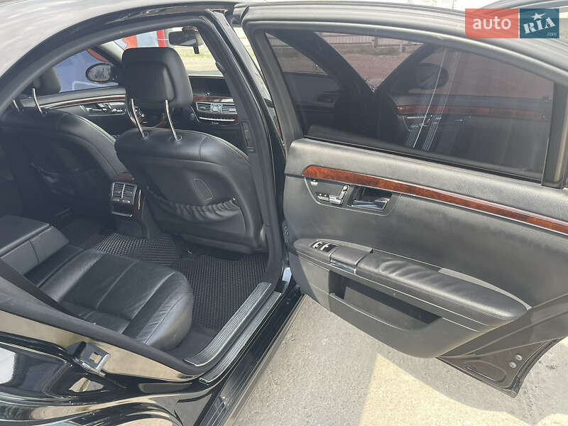 Седан Mercedes-Benz S-Class 2008 в Прилуках
