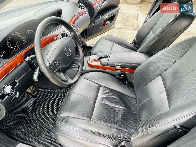 Седан Mercedes-Benz S-Class 2008 в Рахове