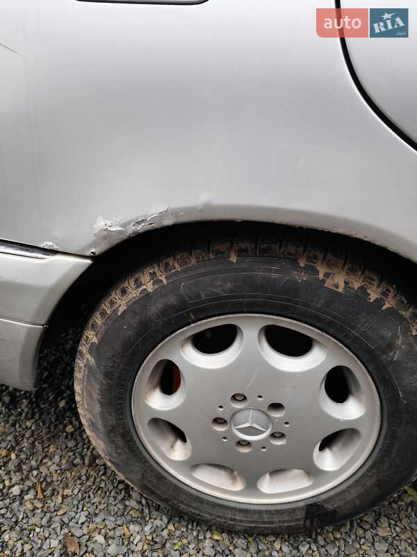 Mercedes-Benz S-Class 1996