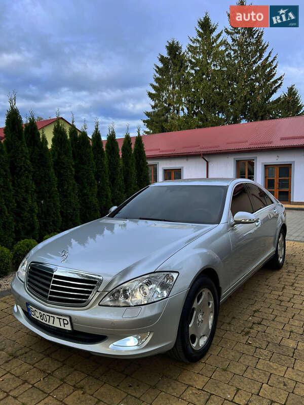 Mercedes-Benz S-Class 2007