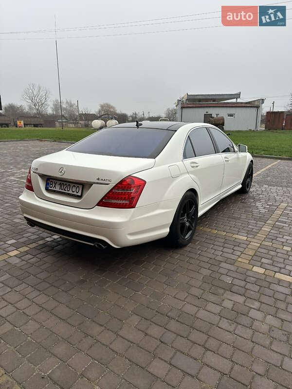 Седан Mercedes-Benz S-Class 2008 в Теофіполі
