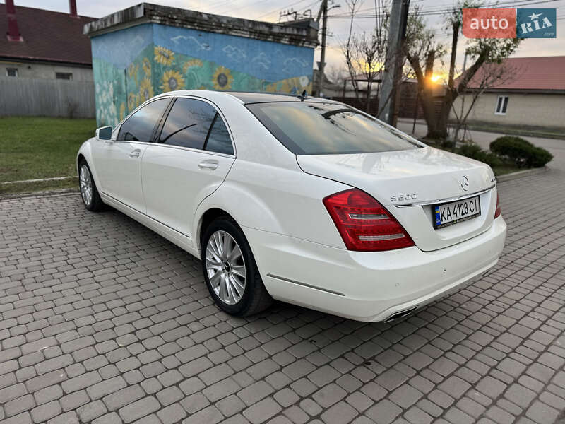 Седан Mercedes-Benz S-Class 2010 в Павлограді