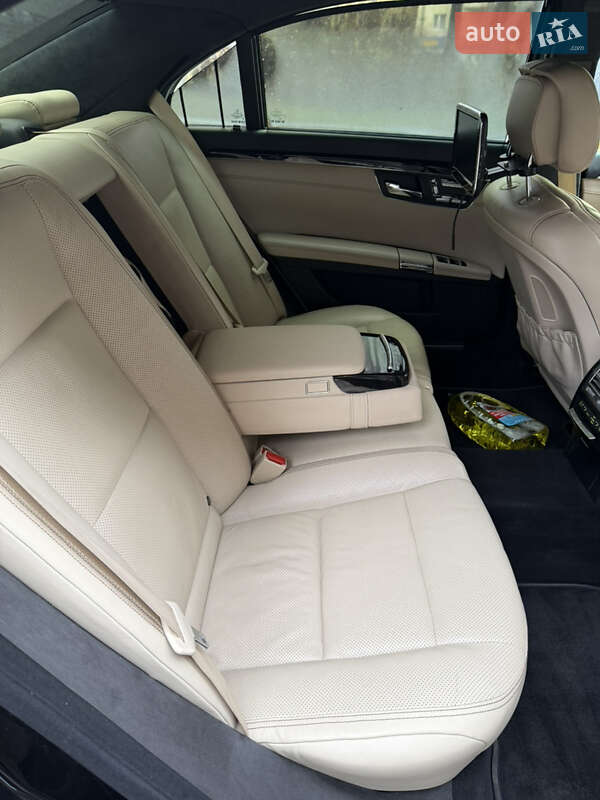 Седан Mercedes-Benz S-Class 2012 в Чернівцях фото 36 Седан Mercedes-Benz S-Class 2012 в Чернівцях