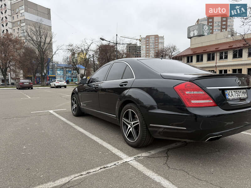 Седан Mercedes-Benz S-Class 2012 в Киеве