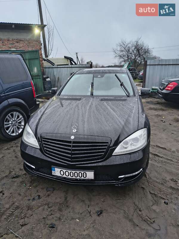 Mercedes-Benz S-Class 2011 Mercedes-Benz S-Class 2011