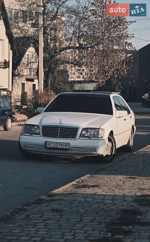 Mercedes-Benz S-Class 1995 Mercedes-Benz S-Class 1995