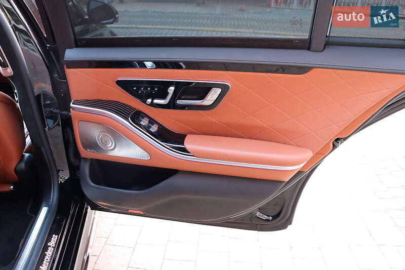 Седан Mercedes-Benz S-Class 2021 в Львові